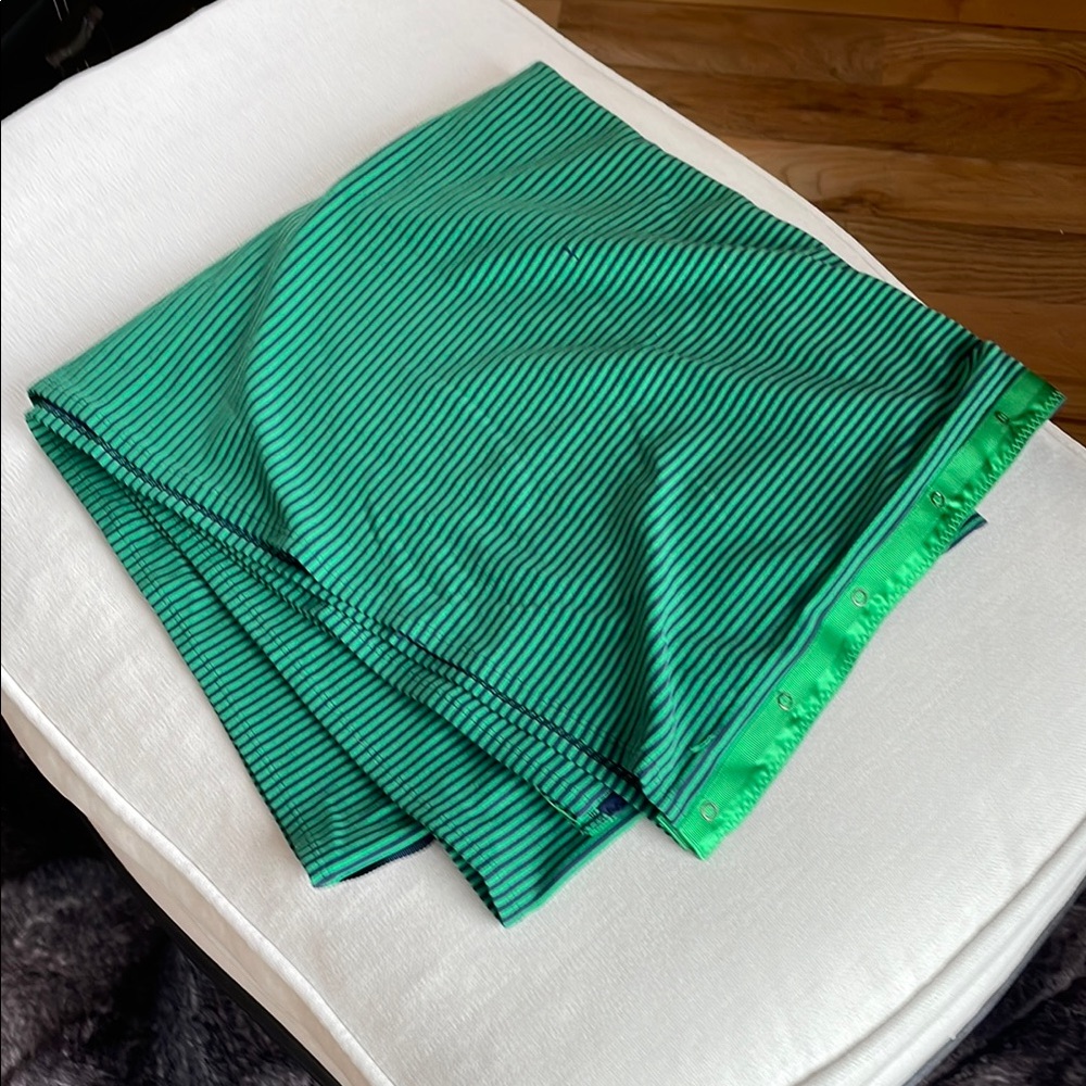 Lululemon Vinyasa Scarf *Rulu
Hyper Stripe Green Bean / Inkwell - Picture 8 of 11